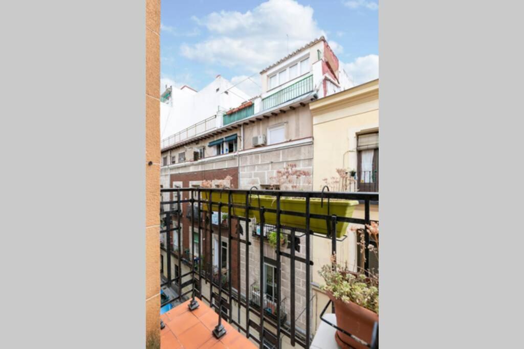 Homeabout La Latina Apartment Madrid Exterior foto